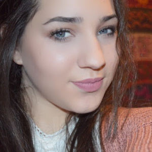 Meet your Posher, Isabelle